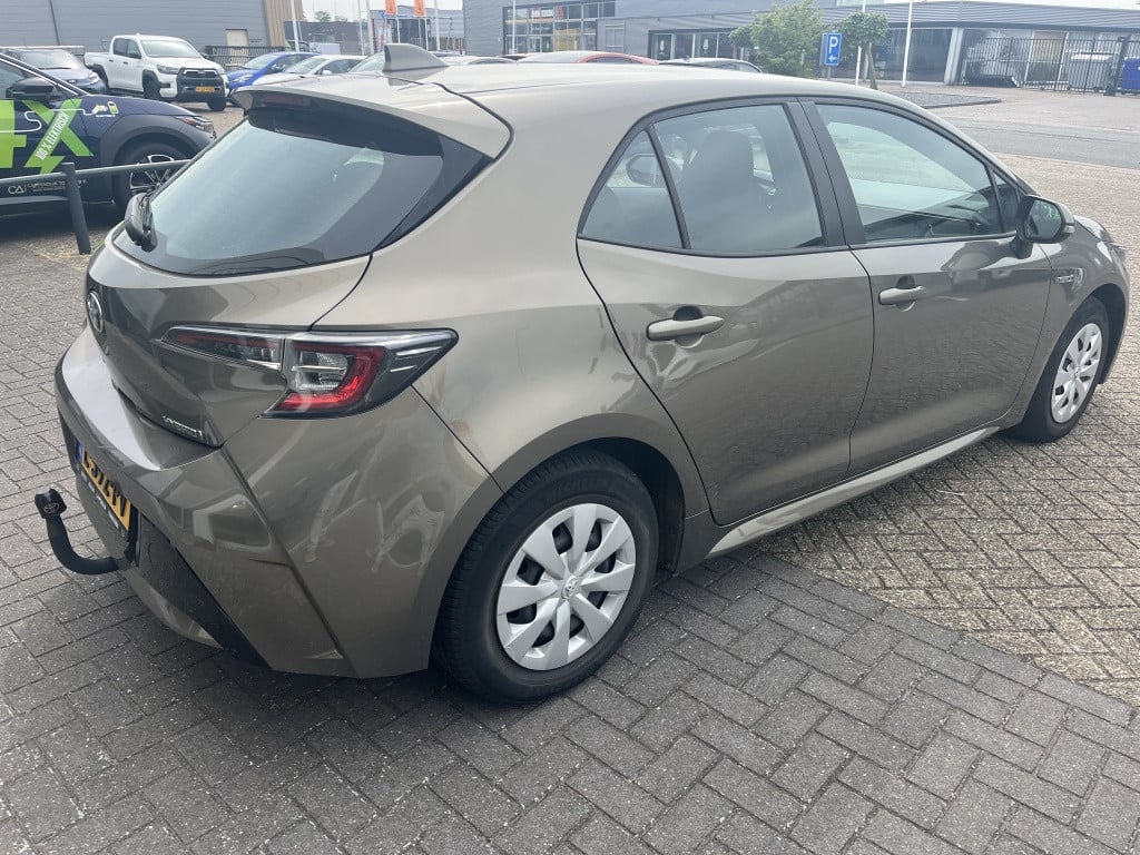 Toyota Corolla | nieuw binnen | 1.8 hybrid comfort | camera | trekhaak |