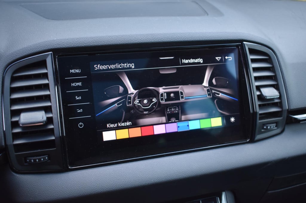 Skoda Karoq 1.5 tsi act sportline | panoramadak | canton | dealer onderhoud