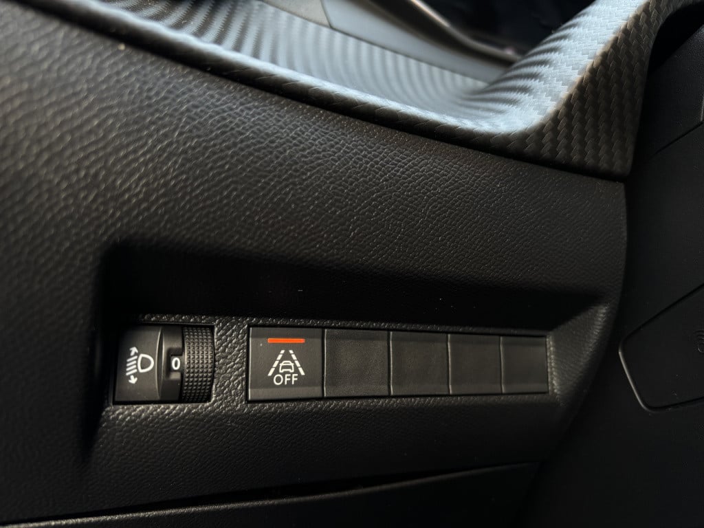 Peugeot 208 1.2 puretech allure pack