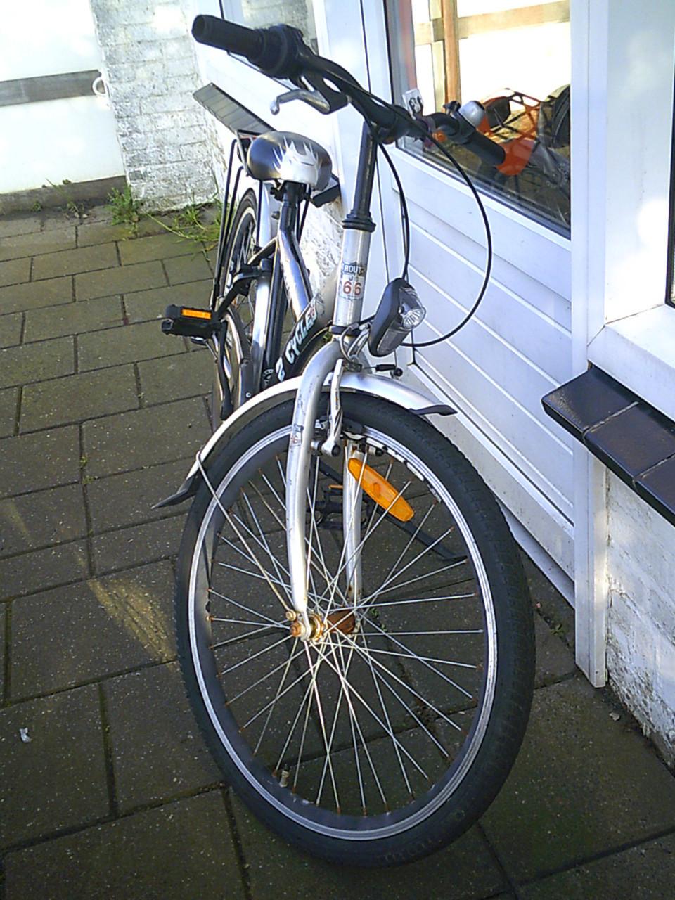 Gebruikte 2 Cycle Nitro Jongensfiets 24" Remnaaf 3 versnellingen