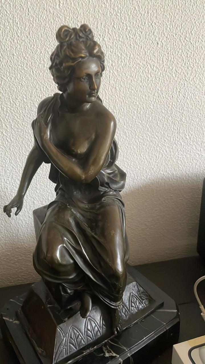 Bronzen beeld