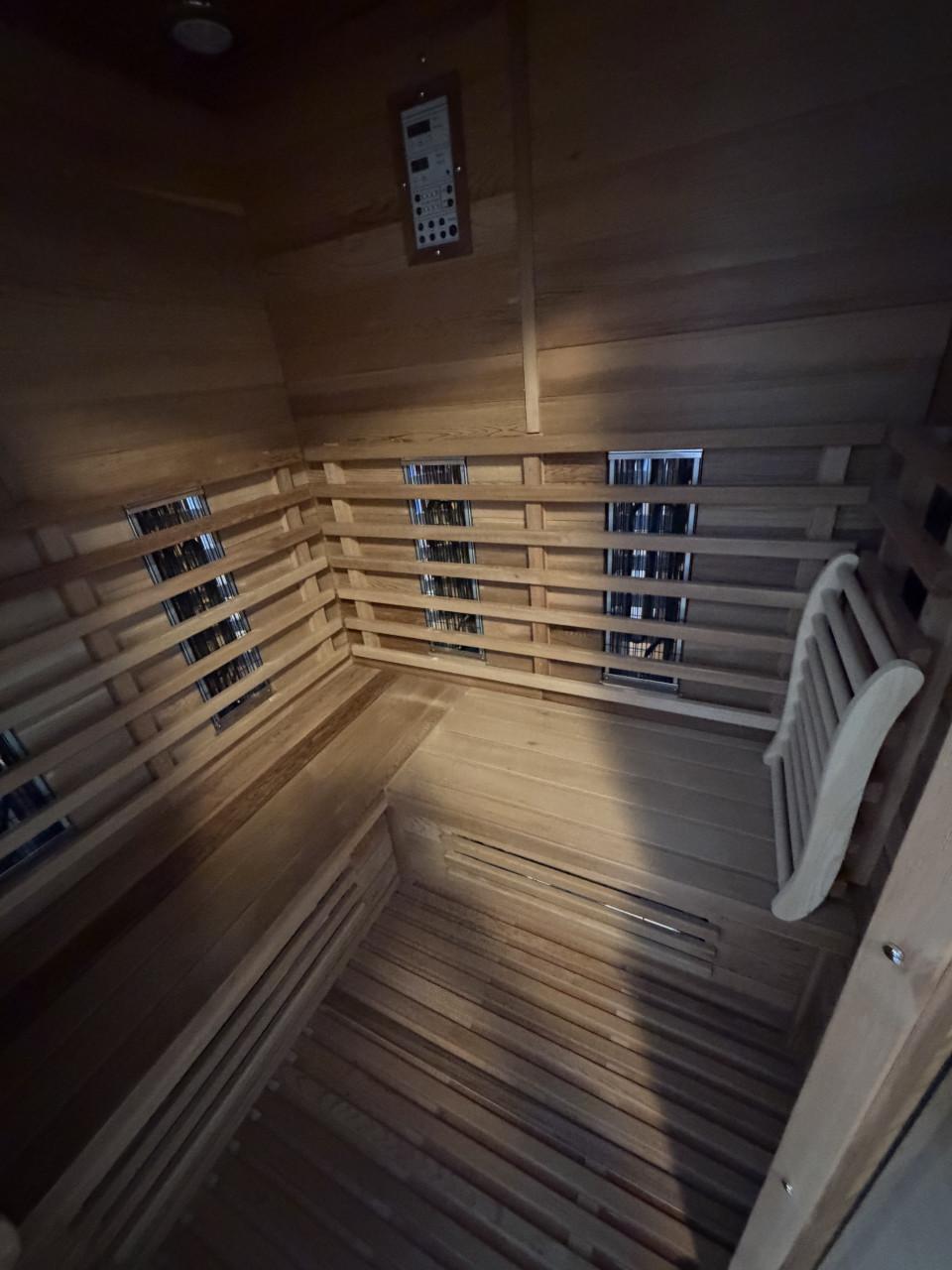 Sauna Nobel 150C red cedar   3 persoons 150 x 150 x 200