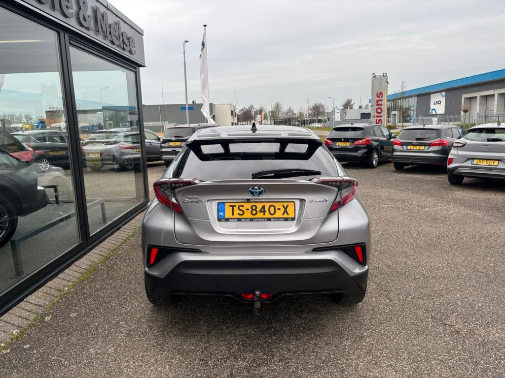 Toyota C-hr 1.8 hybrid 122pk executive, stoel en stuurverwarming