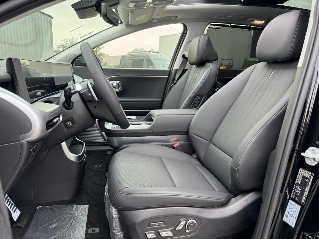 Hyundai Ioniq 9 lounge awd 7p. 110.3 kwh