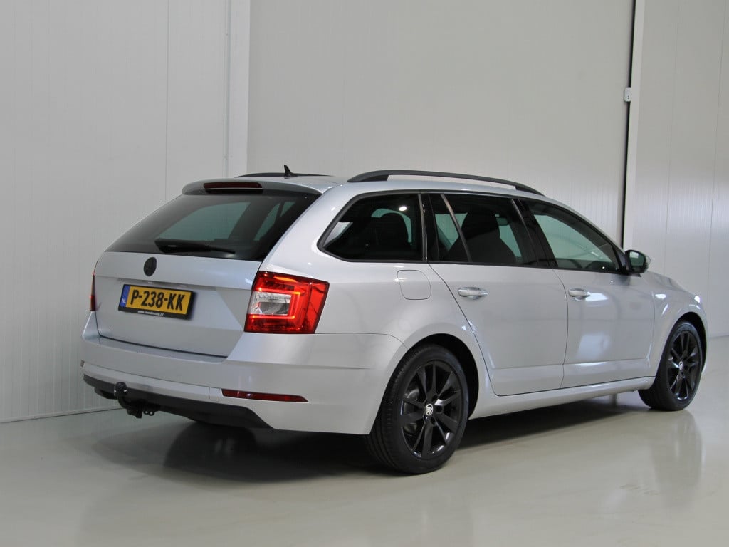 Skoda Octavia combi 1.0 tsi 116pk dsg style sport | kuipstoelen