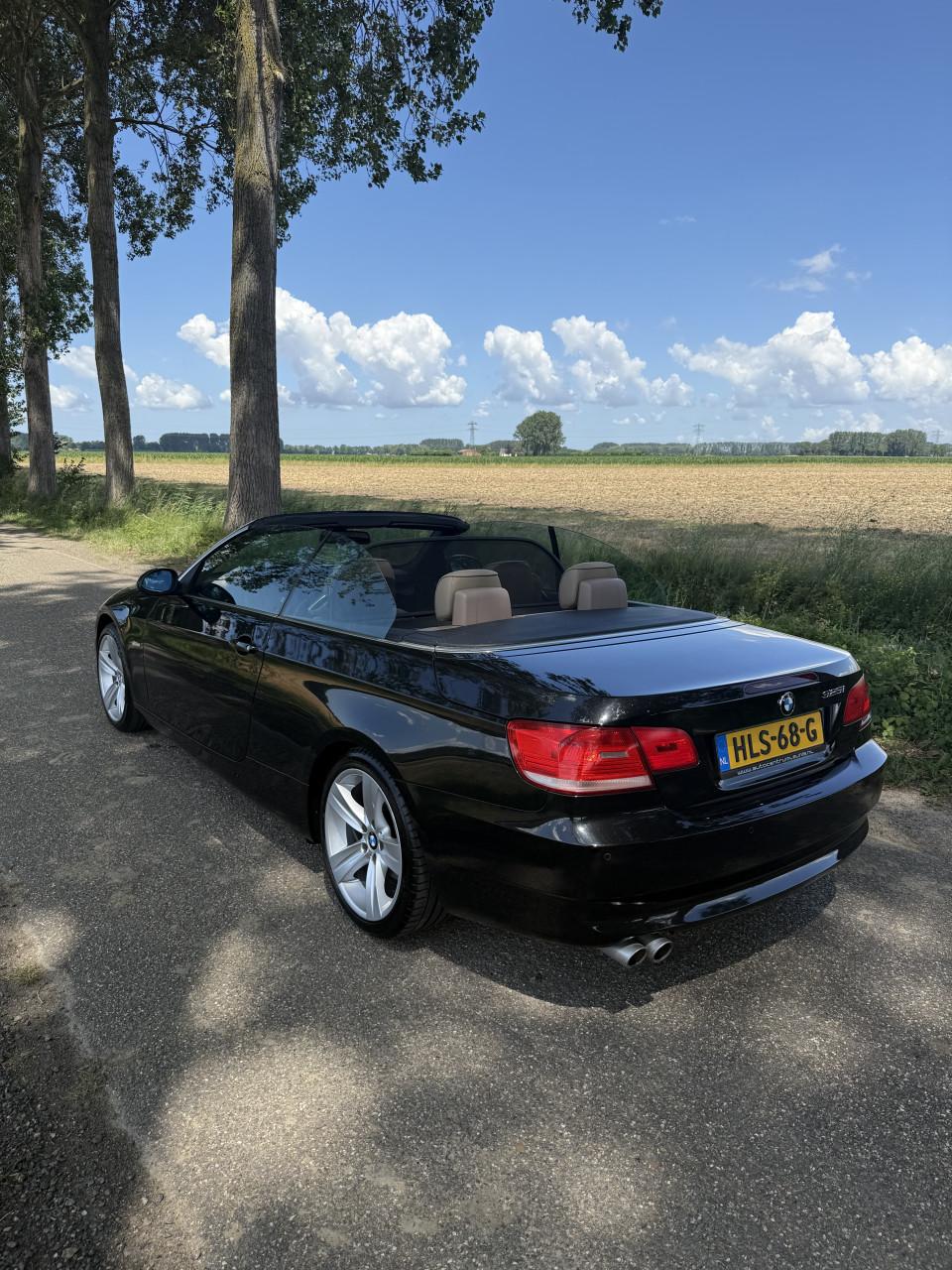 BMW 325i Cabrio (E93) Automaat | 145.000 km | Nieuwe APK | Trekhaak