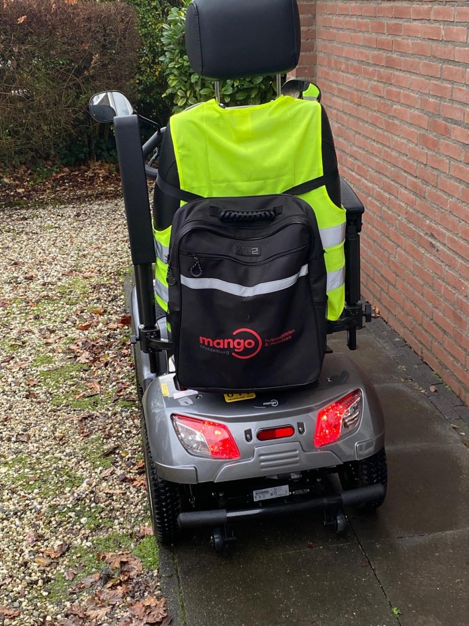 Scootmobiel mango leopard 4, grijs, zo goed als nieuw