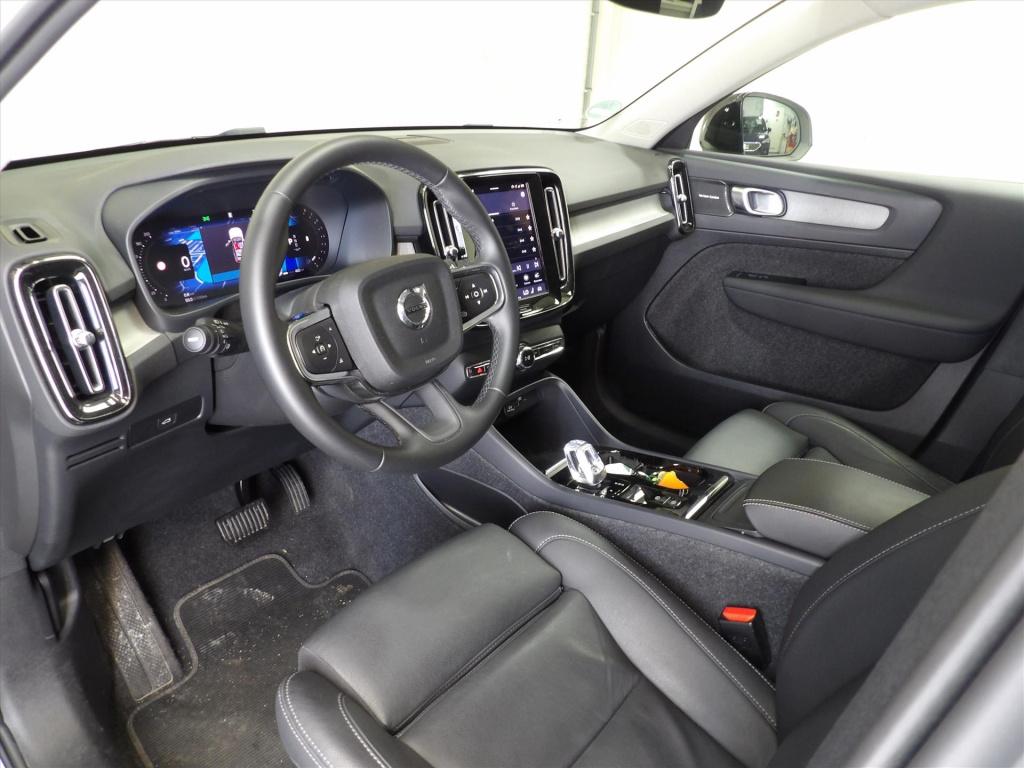 Volvo XC40 b4 197pk mild hybrid aut plus dark