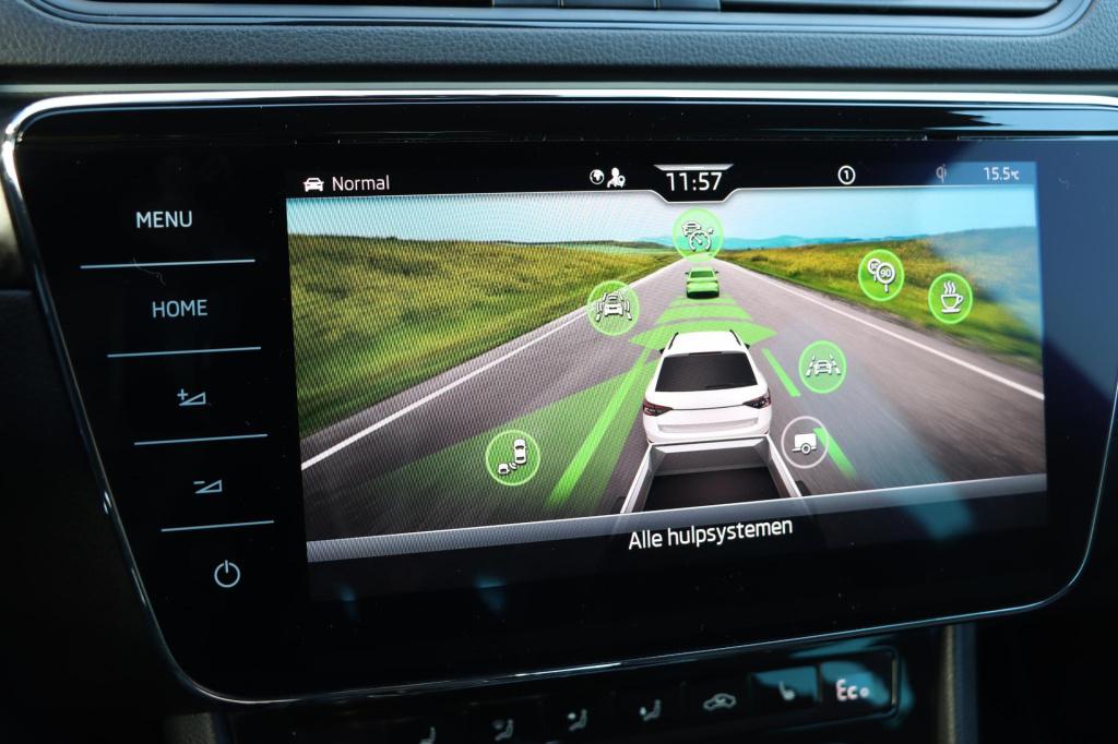 Skoda Superb combi 1.4 tsi iv sportline 218pk dsg6 soh 92,2 %