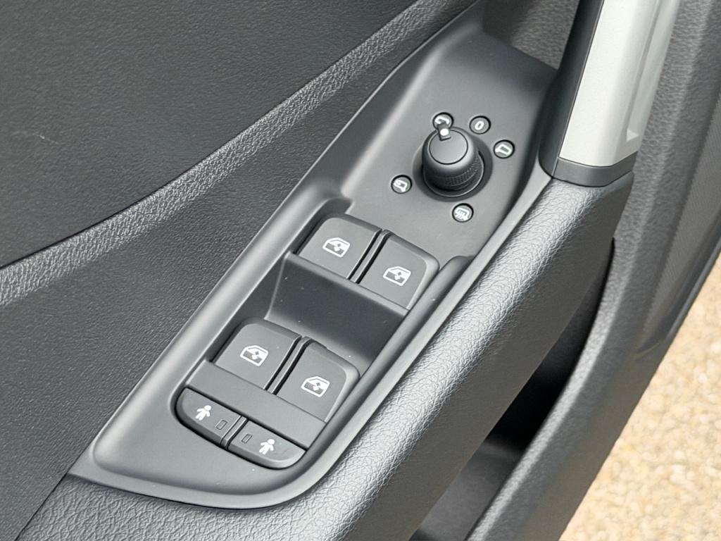 Audi Q2 35 tfsi 150pk s-tronic advanced | camera | keyless | elek. achterkl