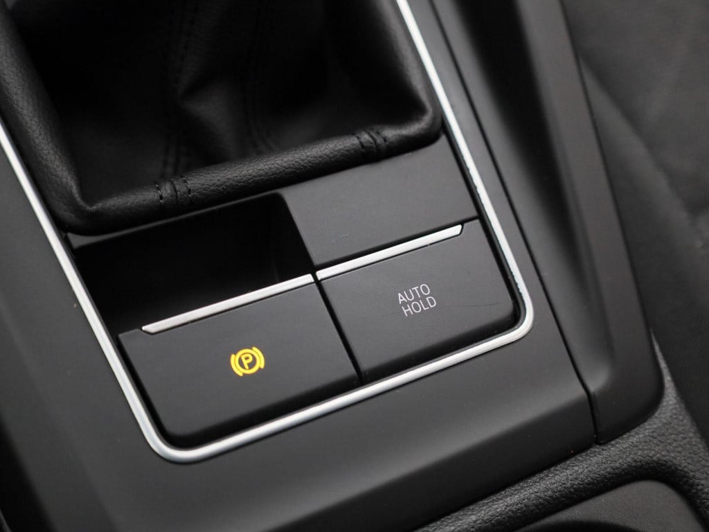 Volkswagen Golf variant 1.0 tsi life | lmv | parkeer sensoren | virtual coc