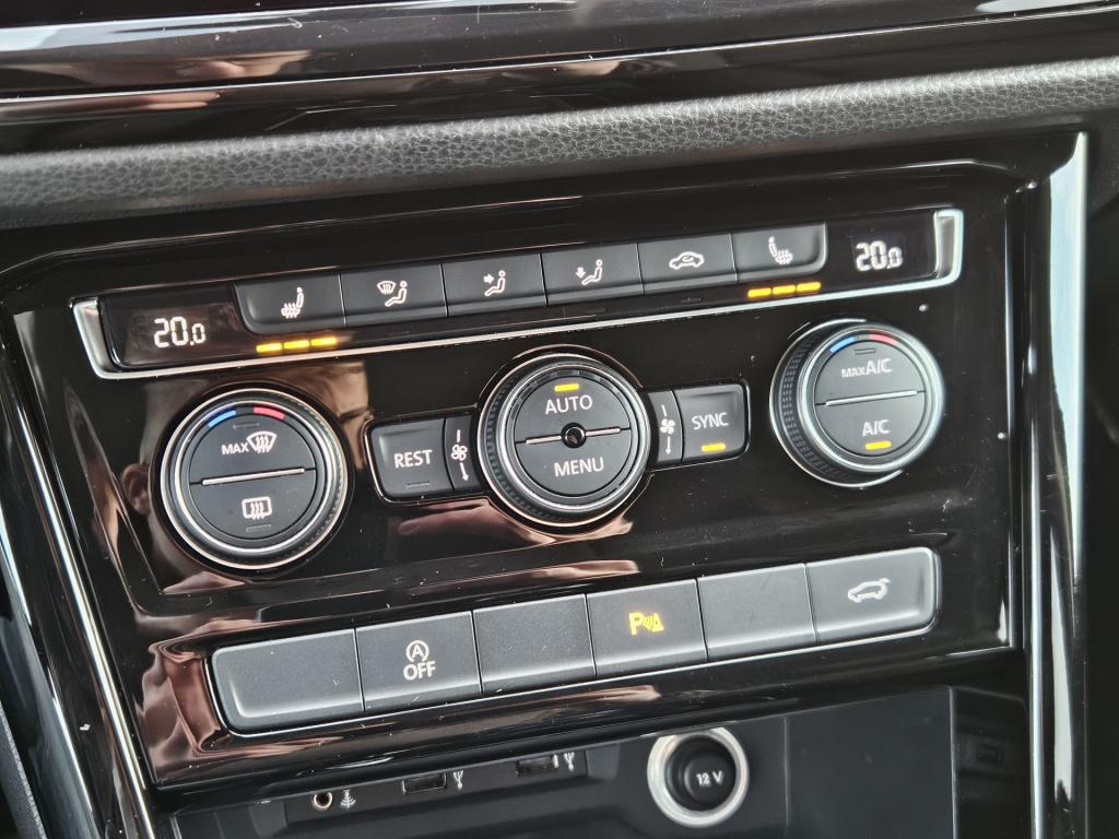 Volkswagen Touran 1.2 tsi highline business r-line 7-pers. | acc | camera