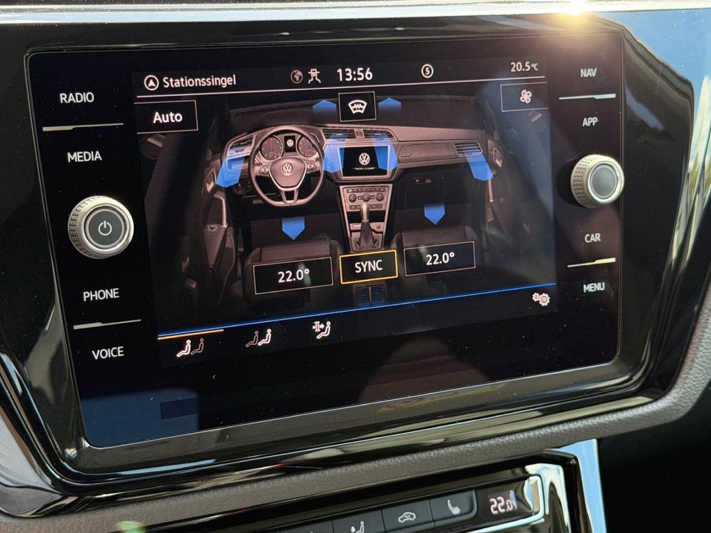 Volkswagen Touran 1.5 tsi 150pk highline | trekhaak | led | carplay | 17 in