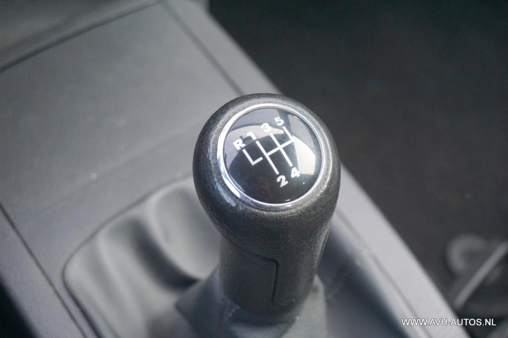 Volkswagen Polo 1.4-16v optive