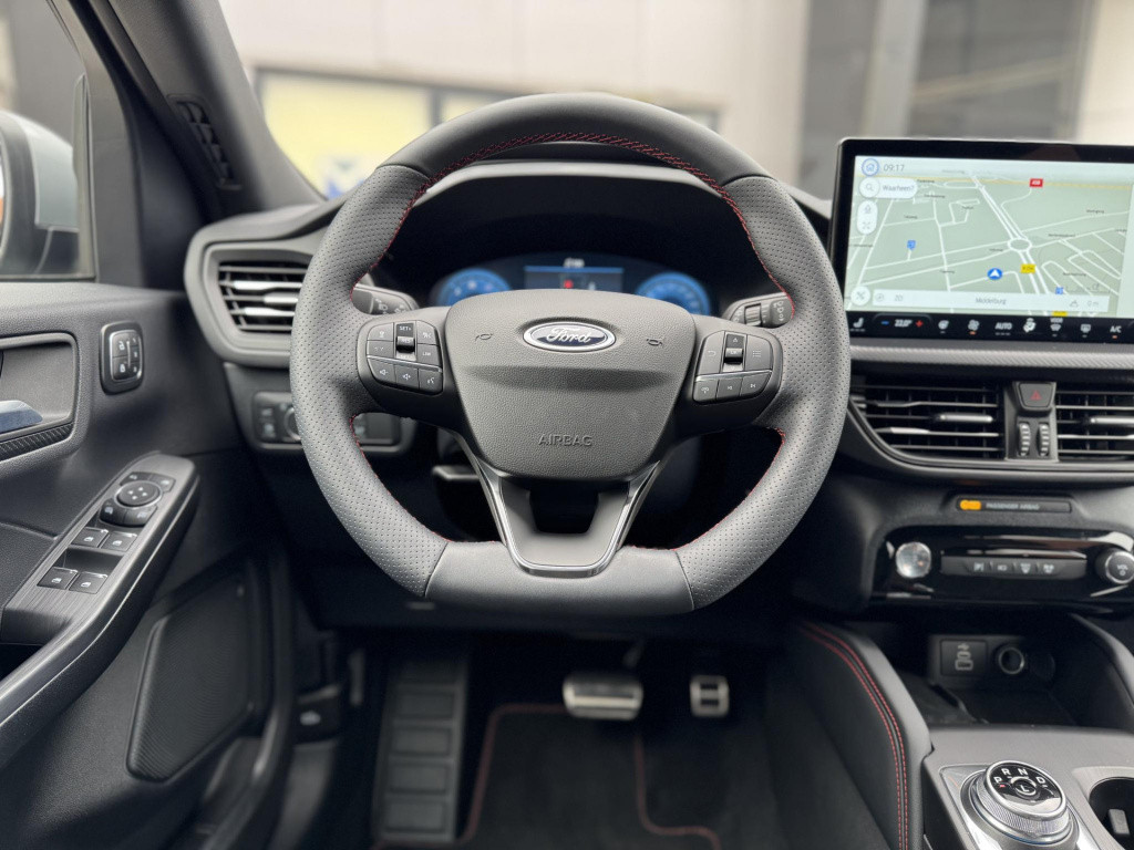 Ford Kuga 2.5 phev st-line x nl-auto + full-options! | trekhaak uitklapbaar