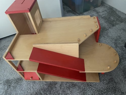 Houten speelgoed auto garage