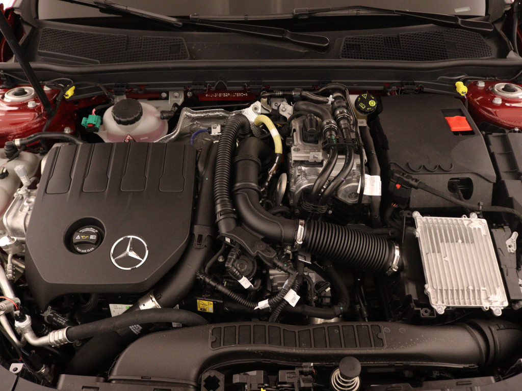 Mercedes-Benz A-Klasse 250 e amg line | premium pack | nightpakket | draadl