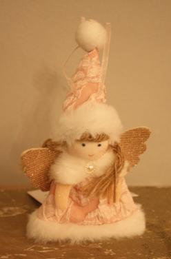 Nieuw roze poppetje kersthanger