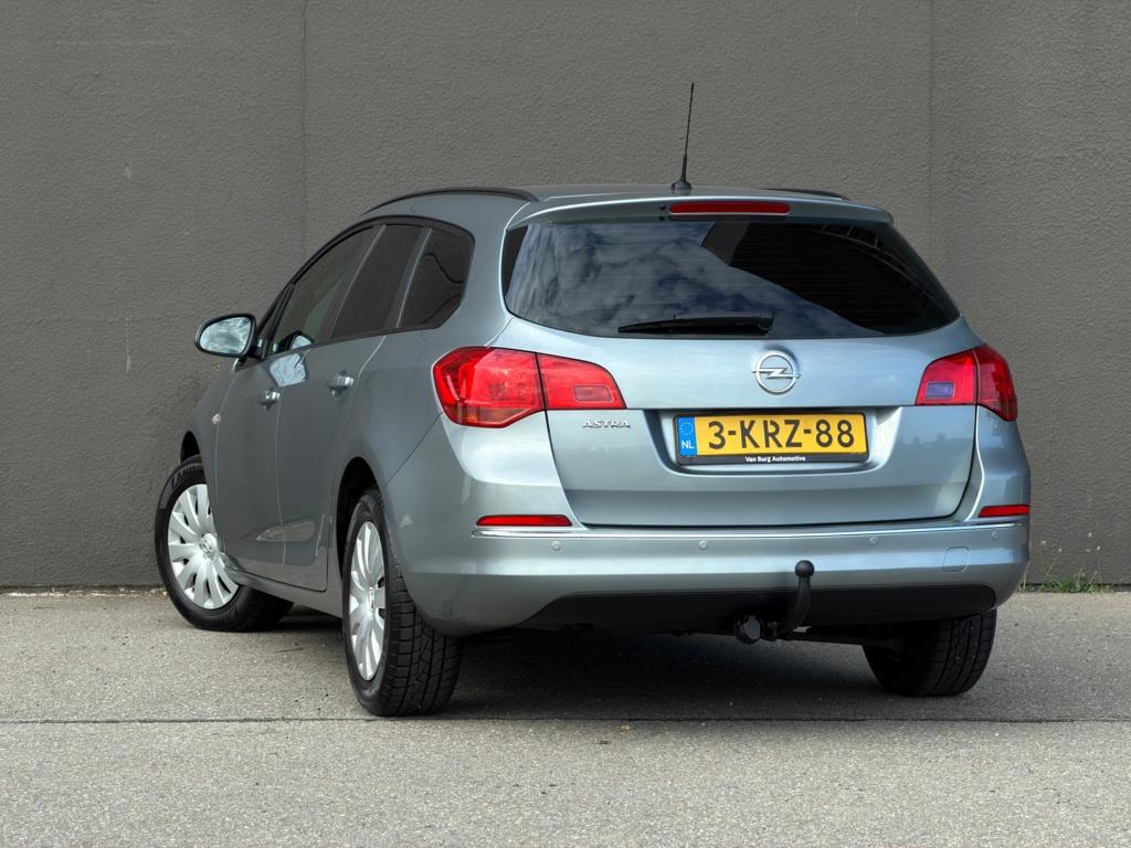 Opel Astra sports tourer 1.4 turbo edition