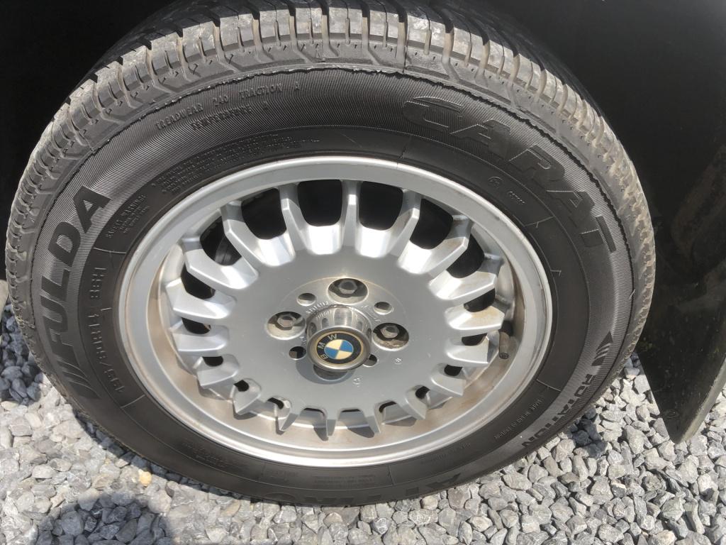 BMW 3-serie 318i 90pk sedan e30