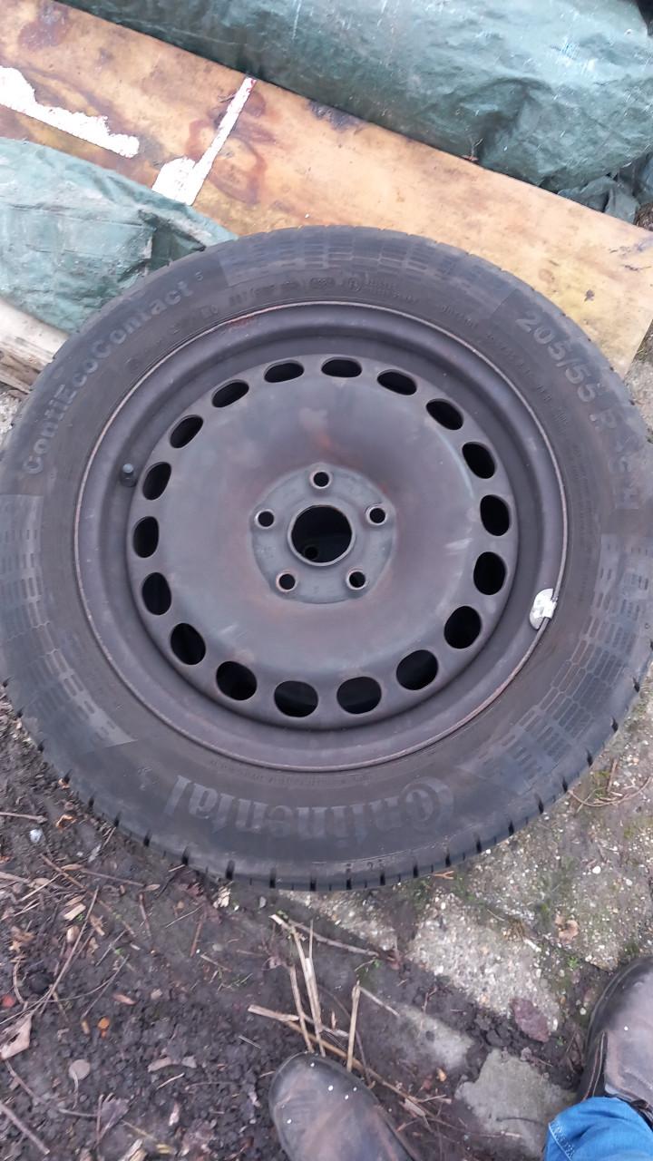 Vw passat banden op velg