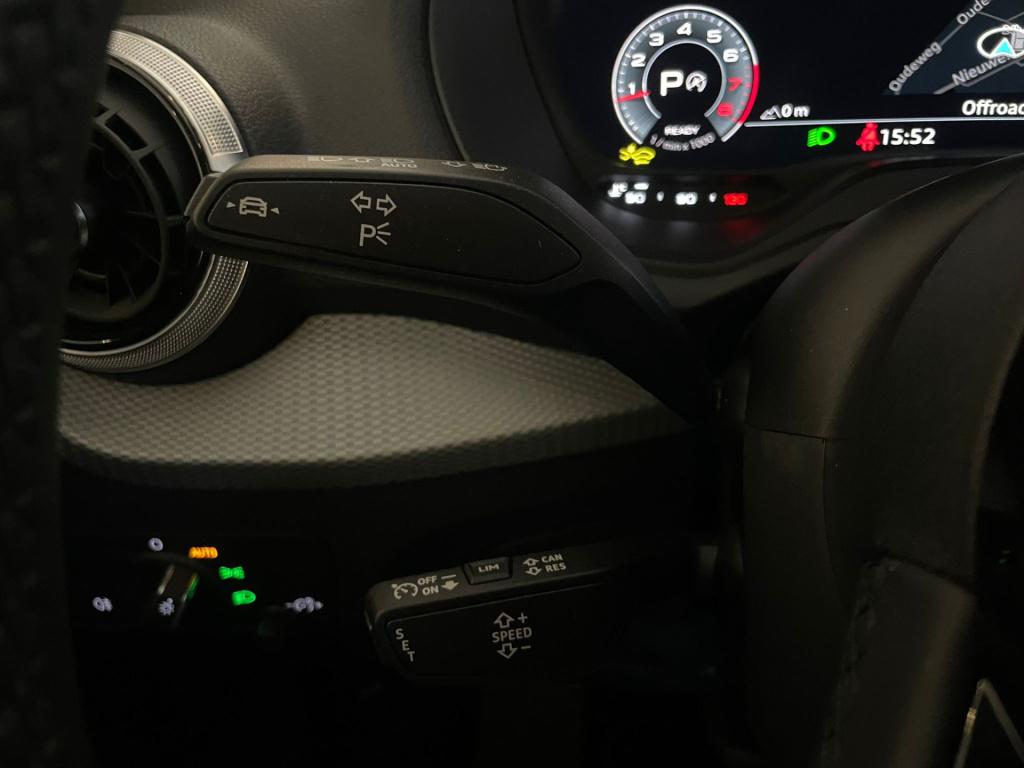 Audi Q2 35 tfsi s edition