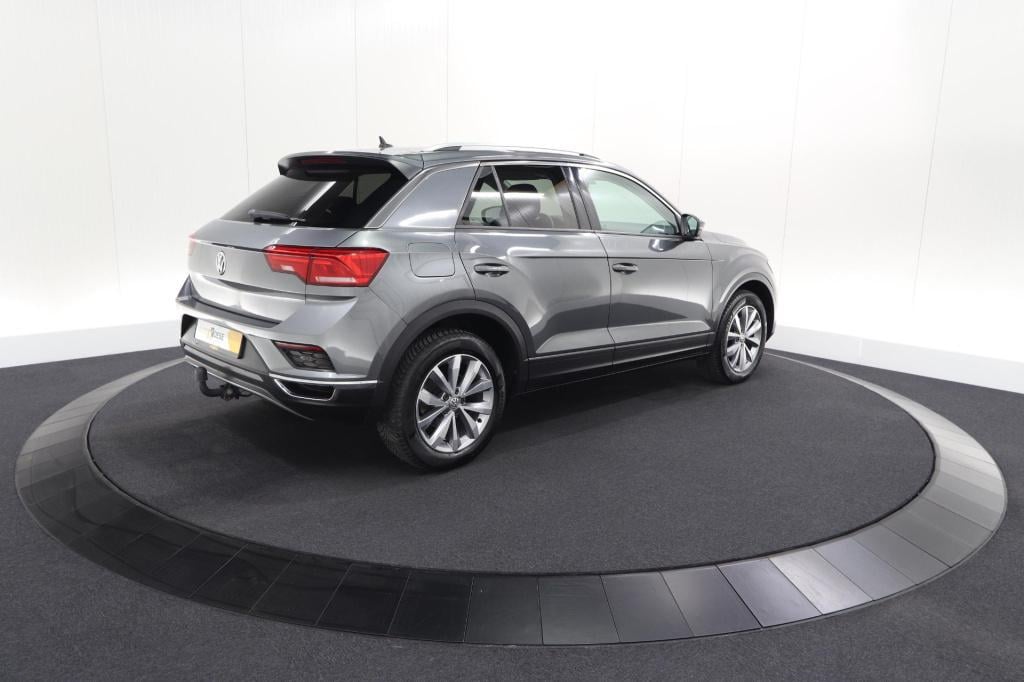 Volkswagen T-roc 1.0 tsi style business 116pk | trekhaak | adaptieve cruise