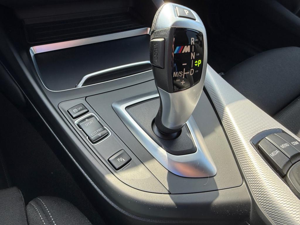 BMW 1 Serie 118i edition m sport shadow high executive