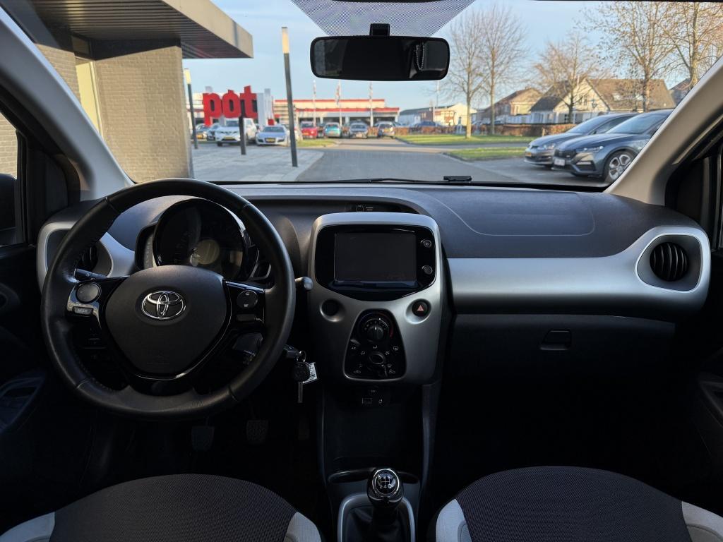 Toyota Aygo 1.0 vvt-i x-play