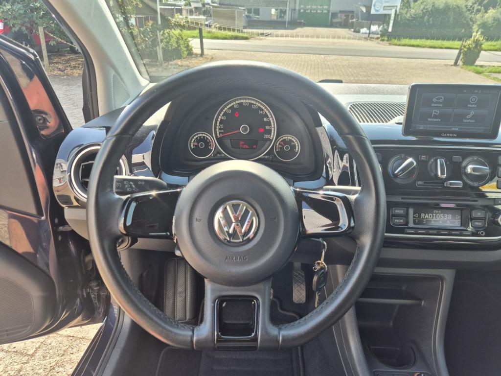 Volkswagen UP! 1.0 high up! bluemotion
