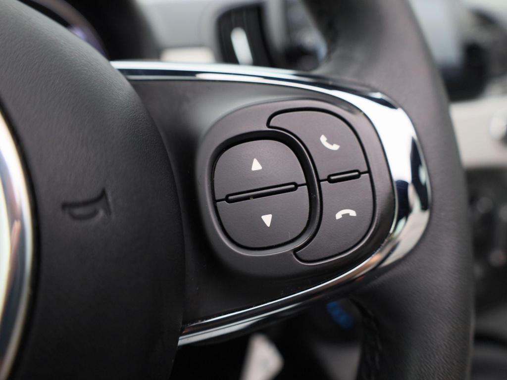 Fiat 500 C 1.0 hybrid star | cabrio | parkeer sensoren | navigatie | half l