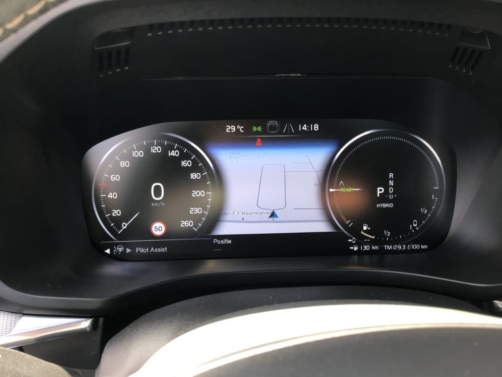 Volvo XC60 t8 390pk recharge r-design| adap.cruise| b&w sound| panodaktrekh