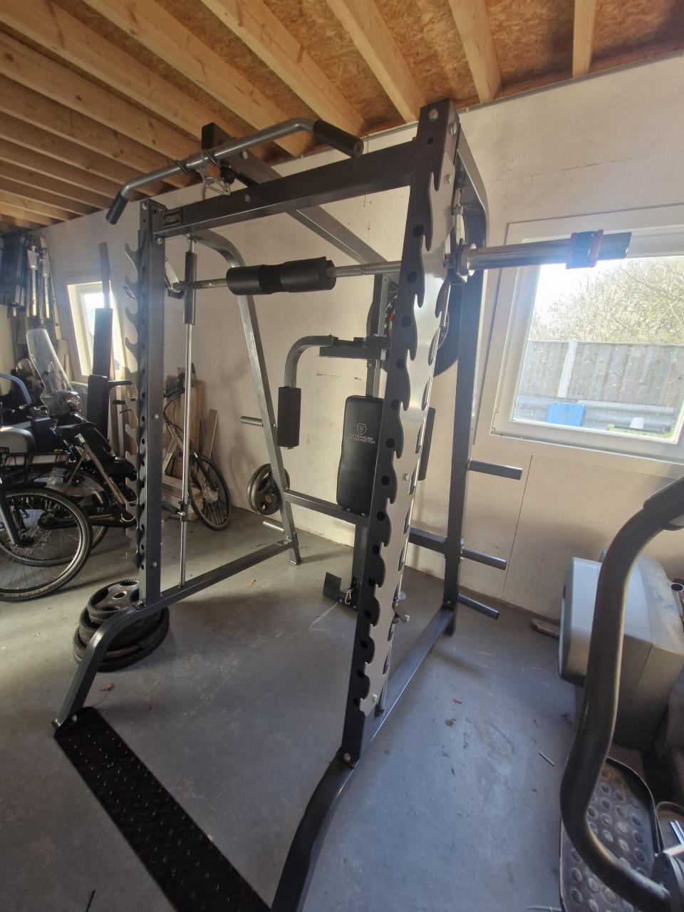 Titanium strenght, smith machine