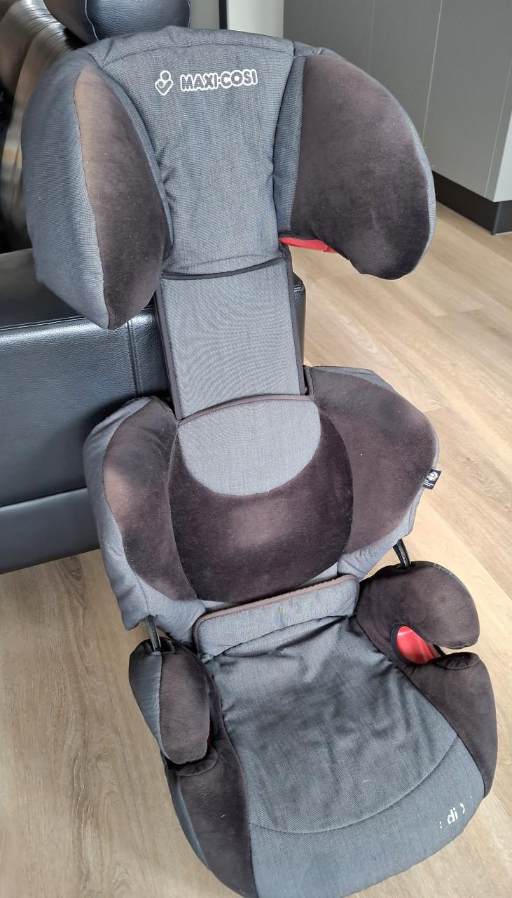 Te koop: Maxi-Cosi Autostoel 25-36kg Zitverhoger.