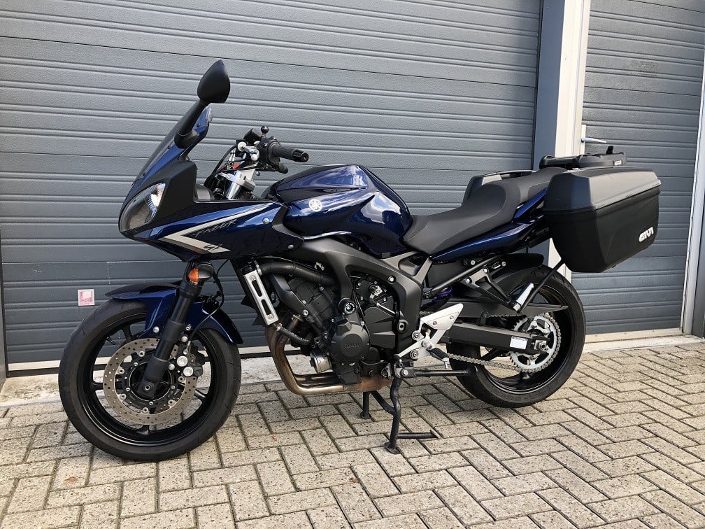 Nette Yamaha FZ6-S2 met ABS uit 2008, 1e eig, 33 dkm, koffers, etc €3850,-
