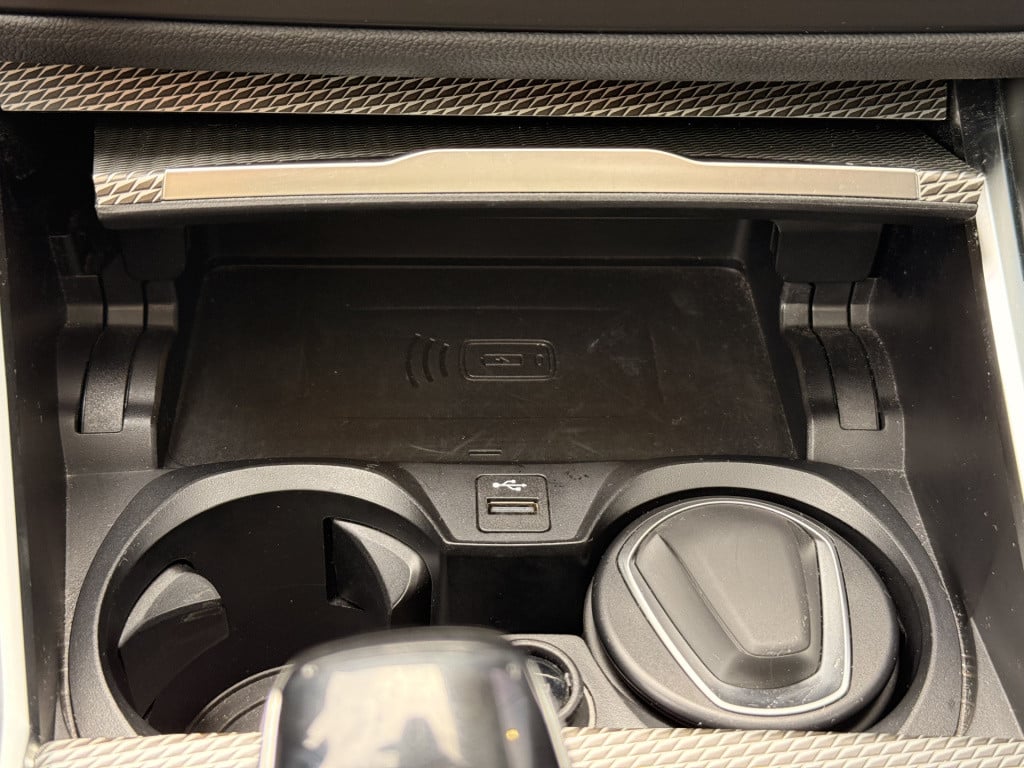 BMW 3-serie 320i m-sport | schuifdak | acc | leder | memory | laser | 20 in