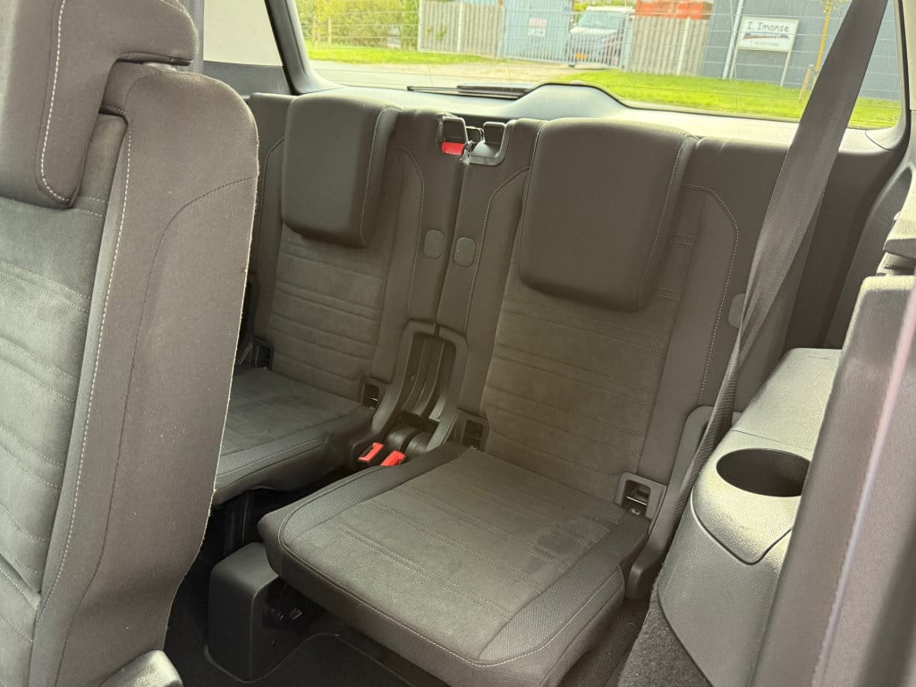 Volkswagen Touran 1.5 tsi highline 7 persoons dsg