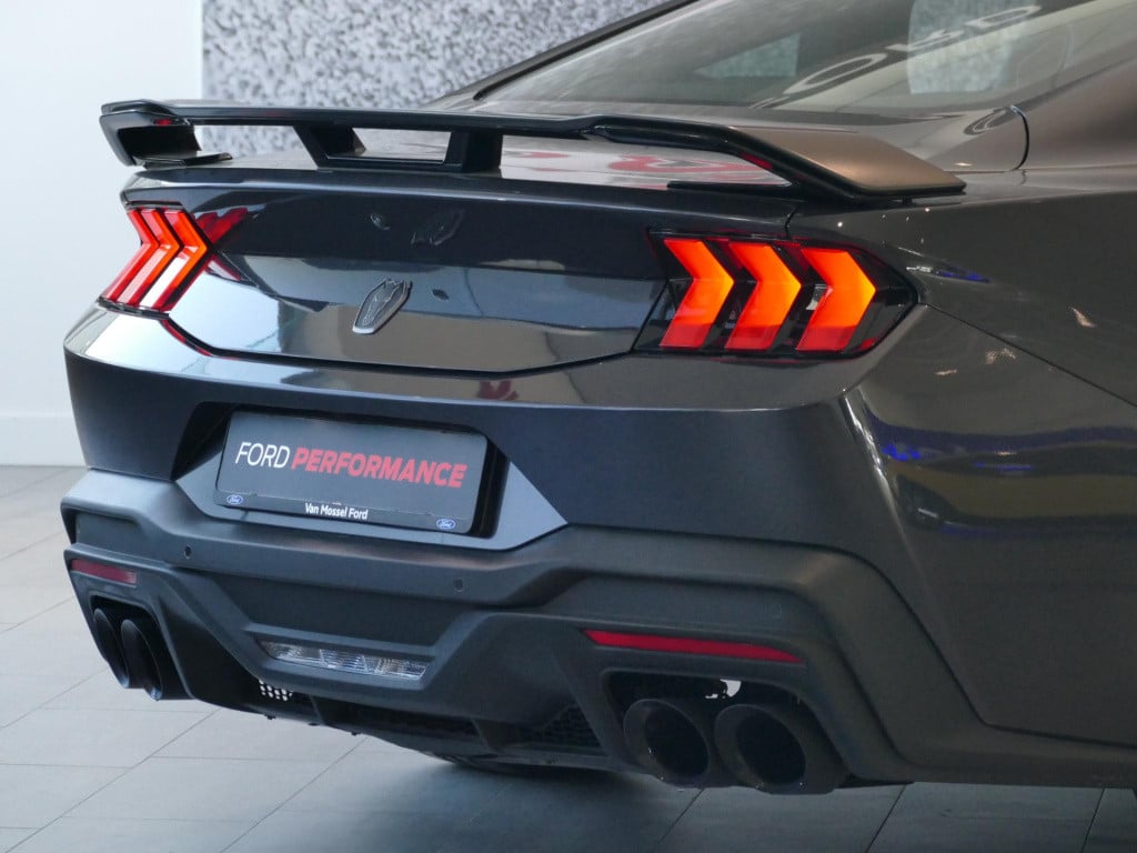 Ford Mustang fastback 5.0 v8 dark horse | direct uit voorraad | uniek |