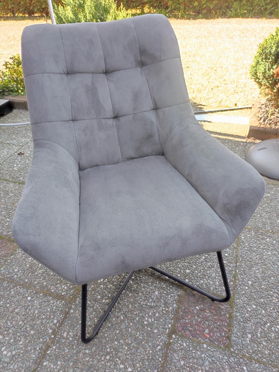 Twee zo goed als nieuwe fauteuils