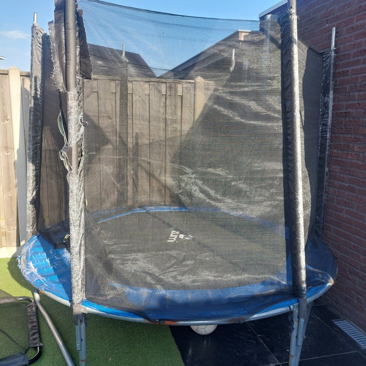 Trampoline
