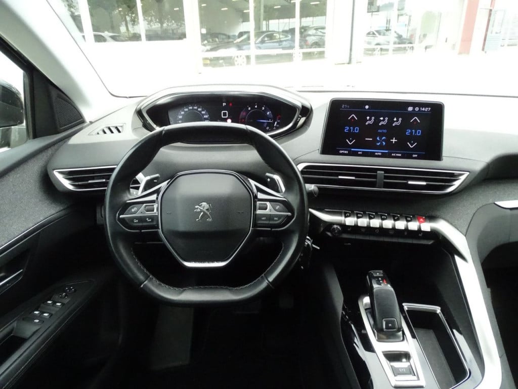 Peugeot 3008 1.2 puretech allure