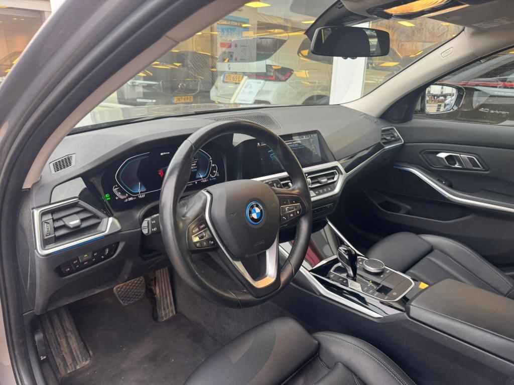 BMW 3-serie touring 320e business edition plus