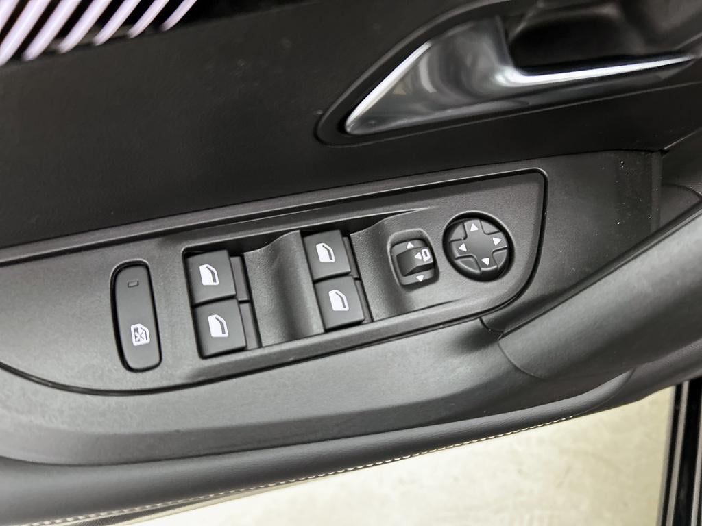 Peugeot 2008 hybrid 145 pk automaat allure | rijklaar | adaptive cruise | k