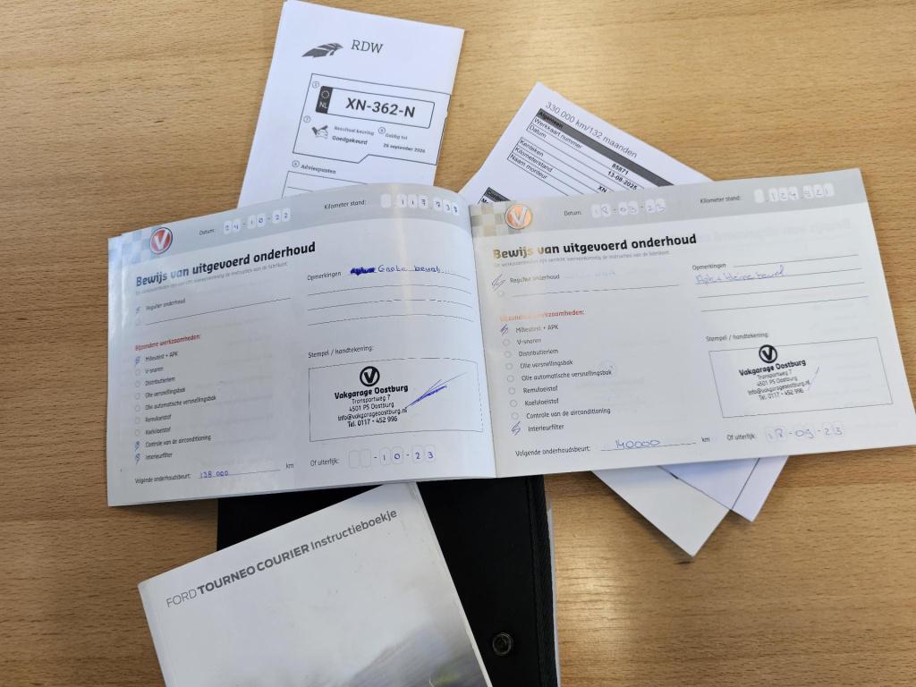 Ford Tourneo Courier 1.0 titanium