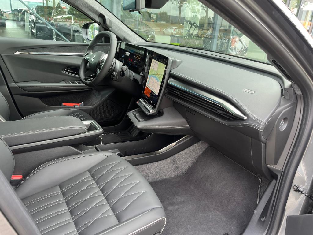 Mitsubishi Eclipse Cross instyle 87 kwh