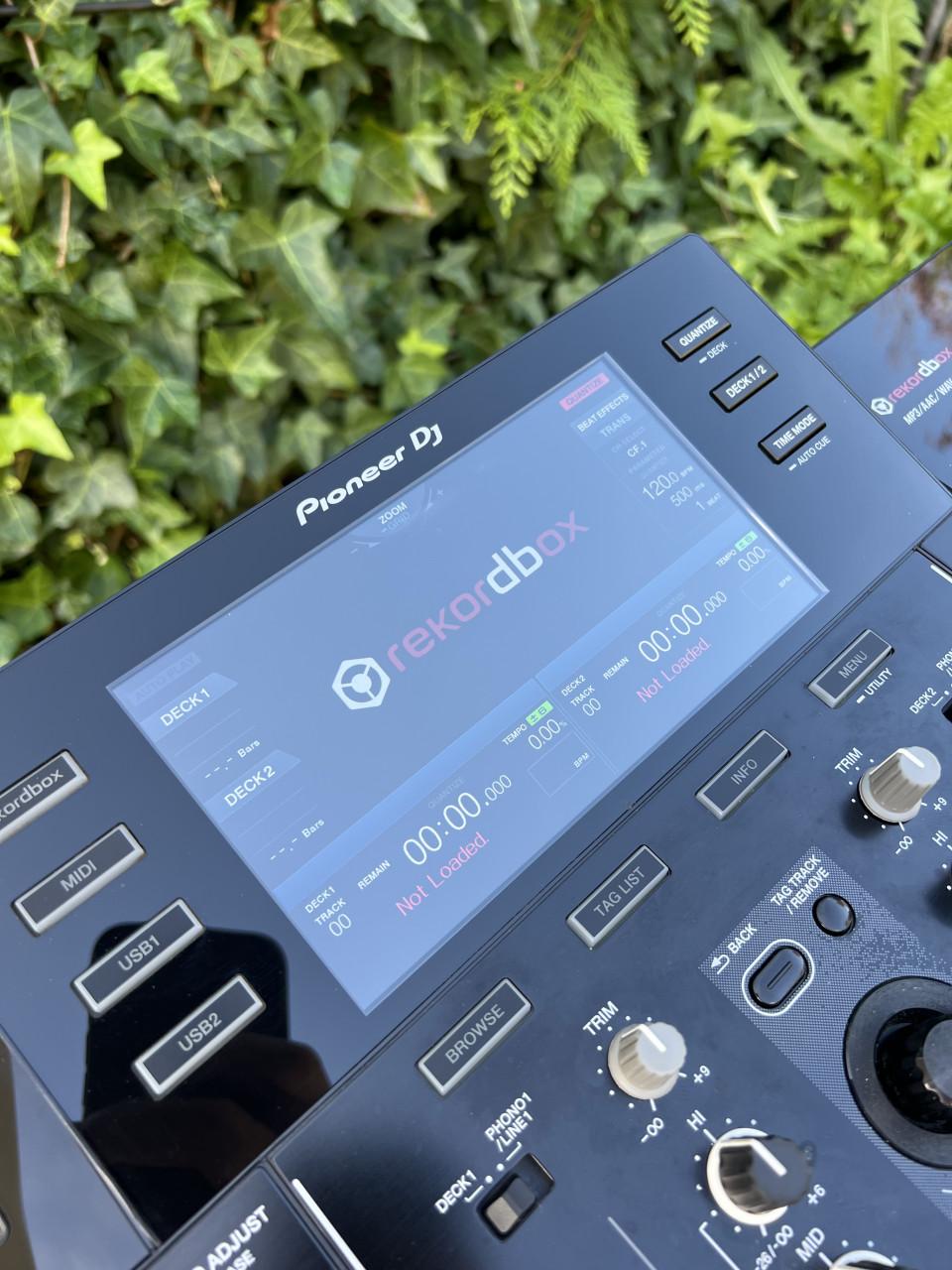 Pioneer XDJ RX - Standalone DJ Controller