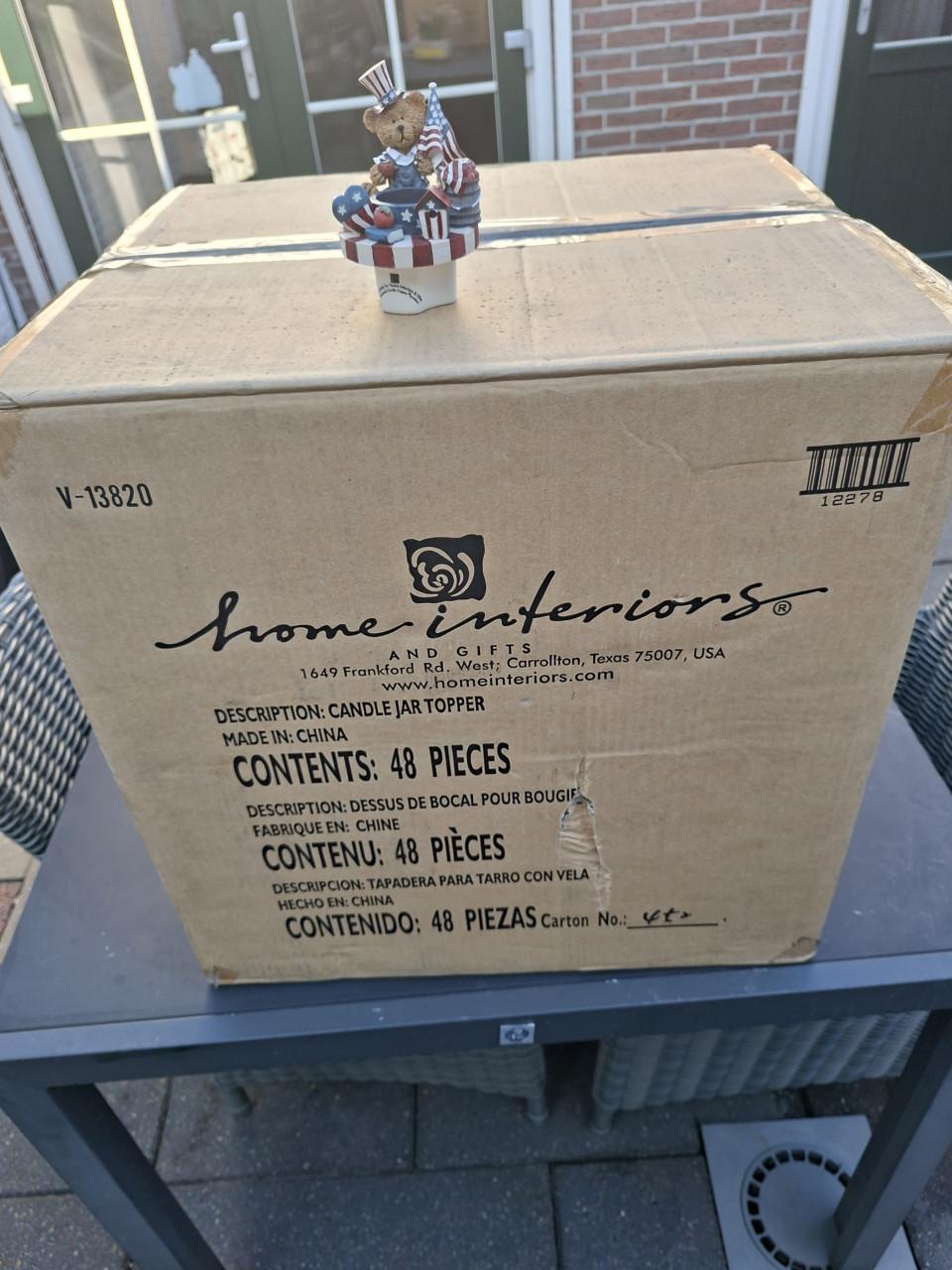 Doos met 50 america kaarshouders