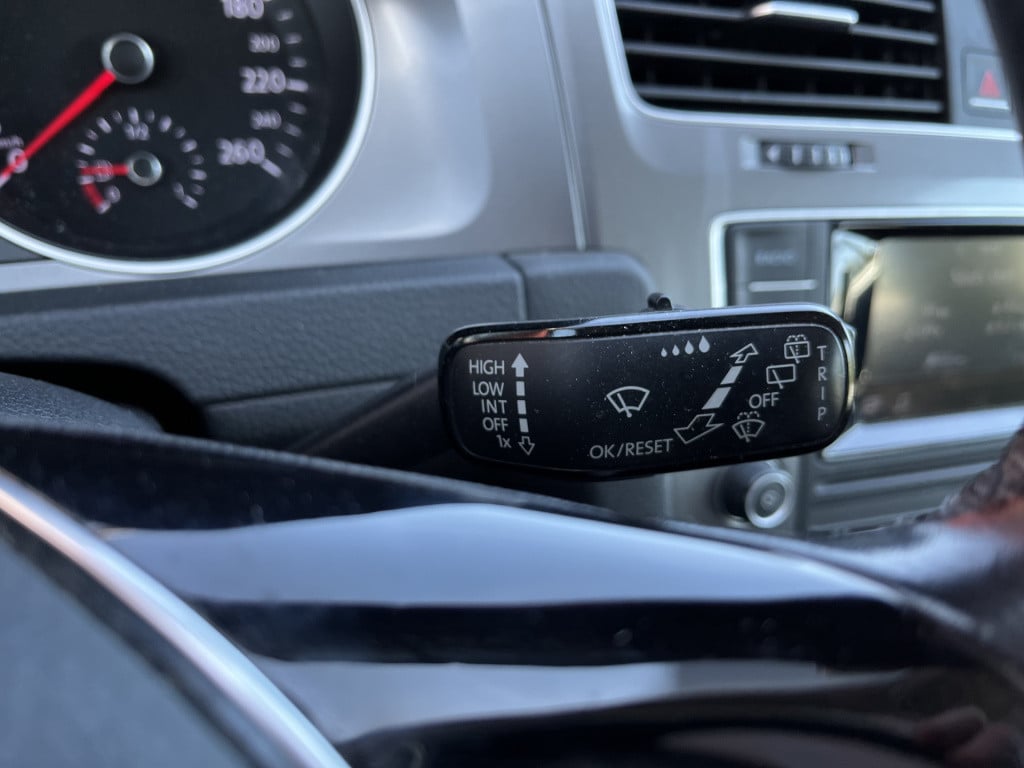 Volkswagen Golf 1.0 tsi edition