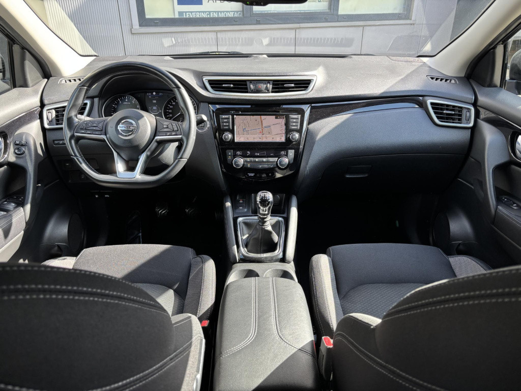 Nissan Qashqai 1.3 dig-t design edition | trekhaak | panoramadak | apple ca