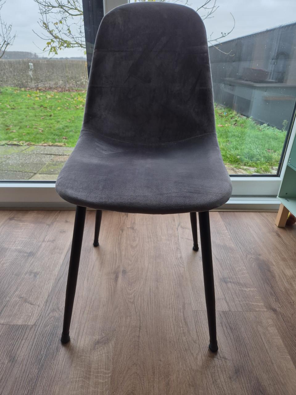 4 velvet grijze eetkamerstoelen